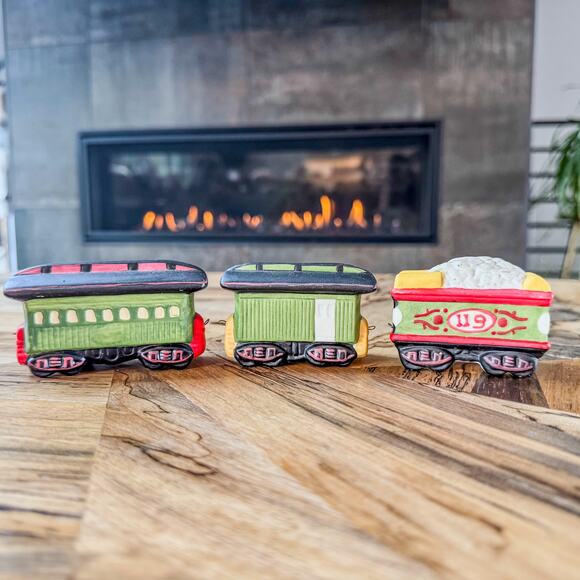1995 Vintage Christmas Village Ceramic Train Cars by Dayton Hudson, Set of 3 - Picture 1 of 8